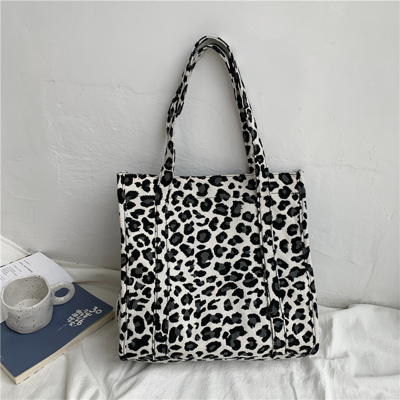 Girls' Large Capacity Student Shoulder Bag - Image 3