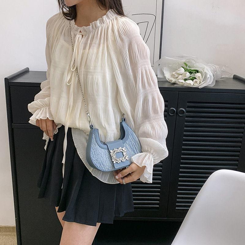 Square Buckle Crescent Twist Braid Women's Bag - Image 3