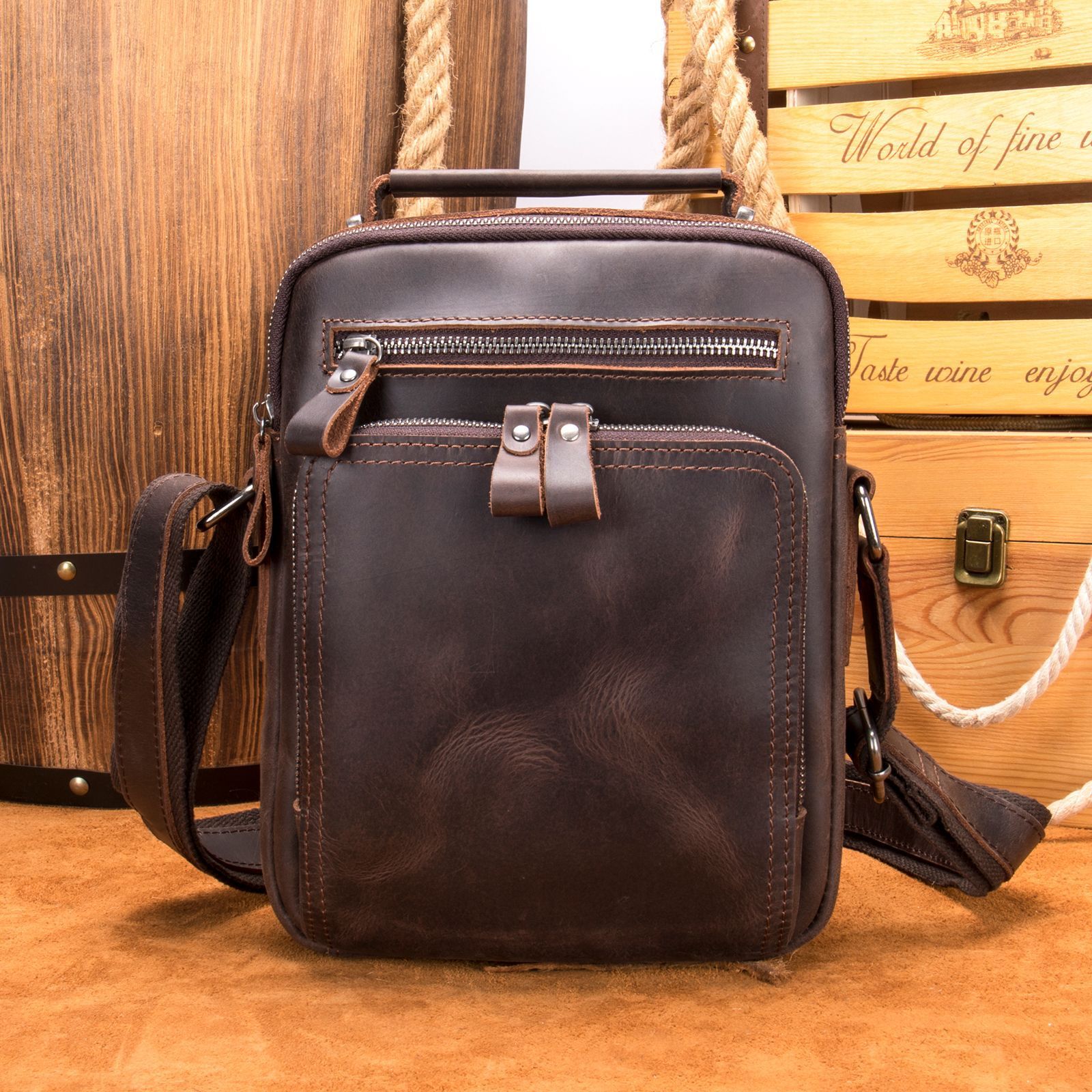 Leather Large-capacity Retro Shoulder Messenger Bag - Image 6